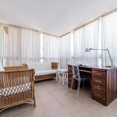 Tawn Luxury Apartament Bari