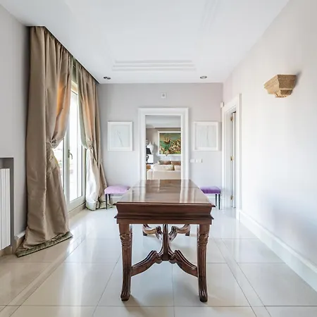 Tawn Luxury Apartament