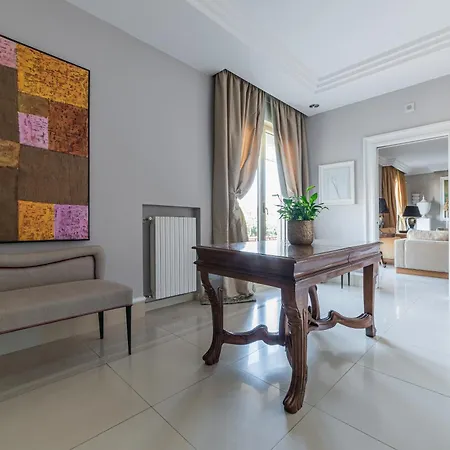 Tawn Luxury