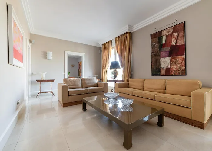 Tawn Luxury 公寓 *